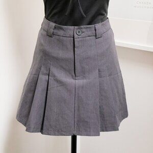 Preppy Grey Pleated Mini Skirt 🐺 FOLLOWIN